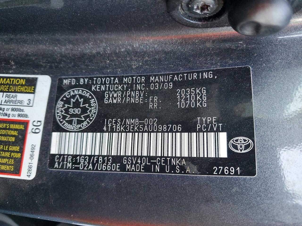2010 TOYOTA CAMRY SE photo 12