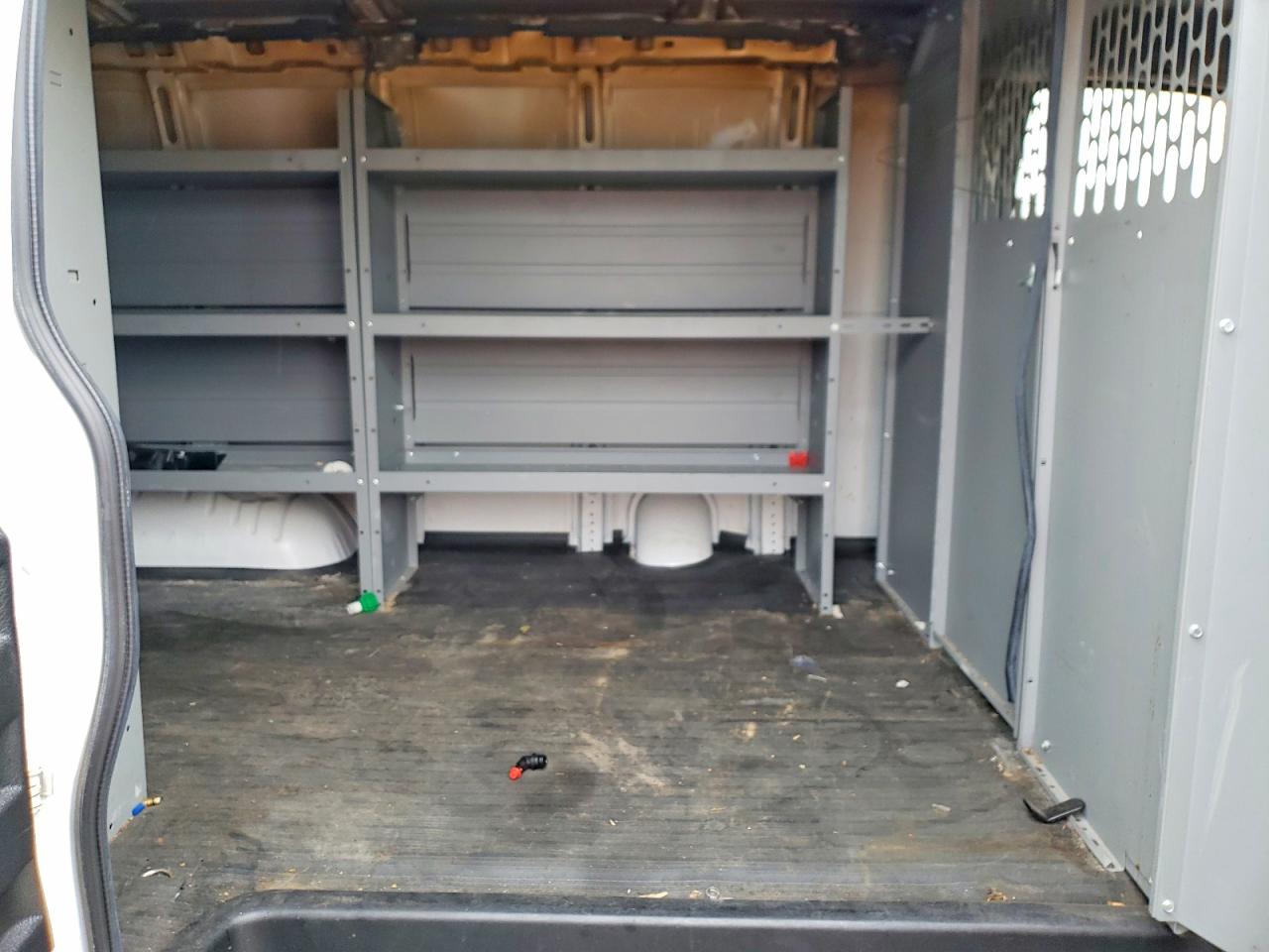 2022 GMC SAVANA G2500 photo 11