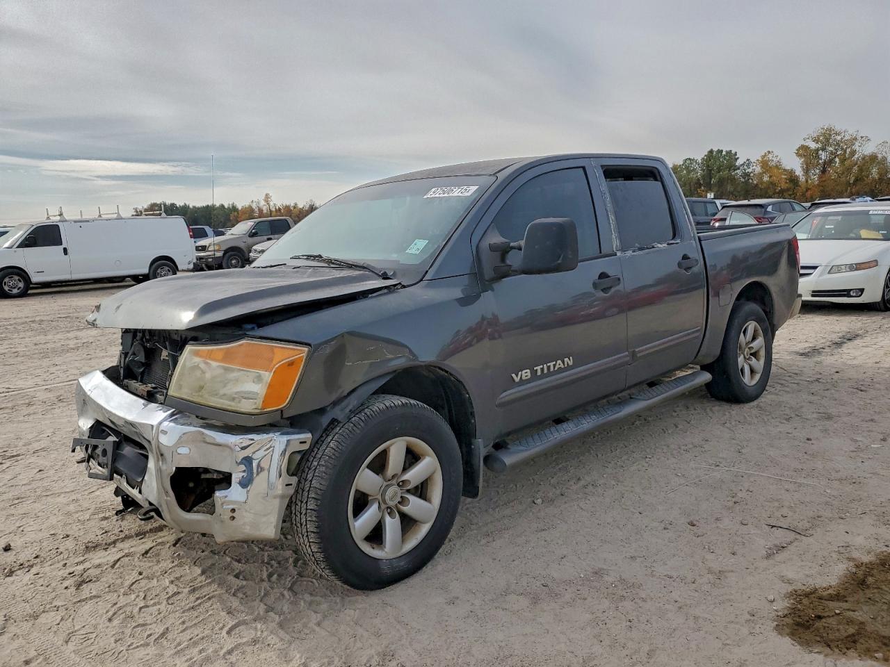 2011 NISSAN TITAN