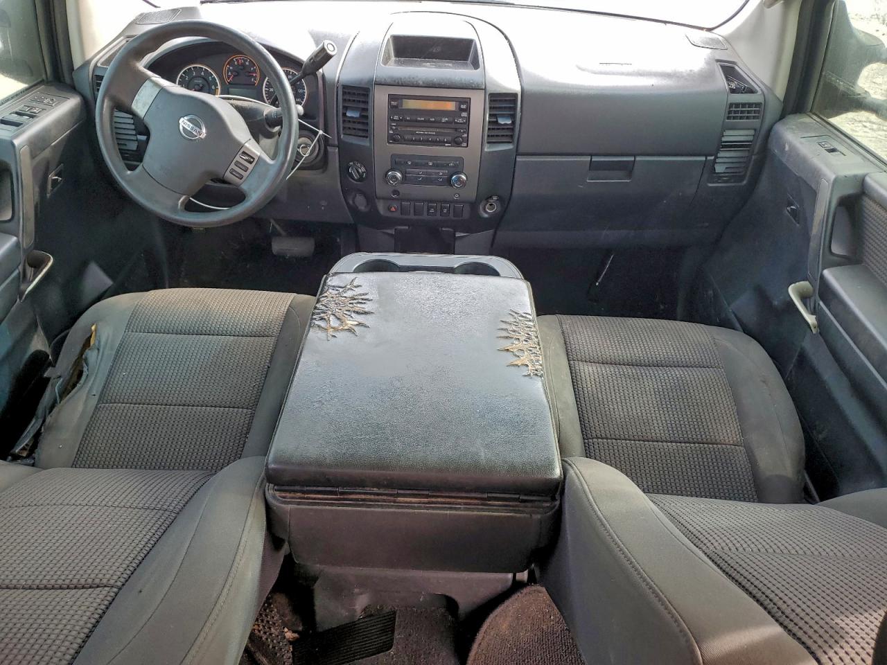 2011 NISSAN TITAN S photo 8