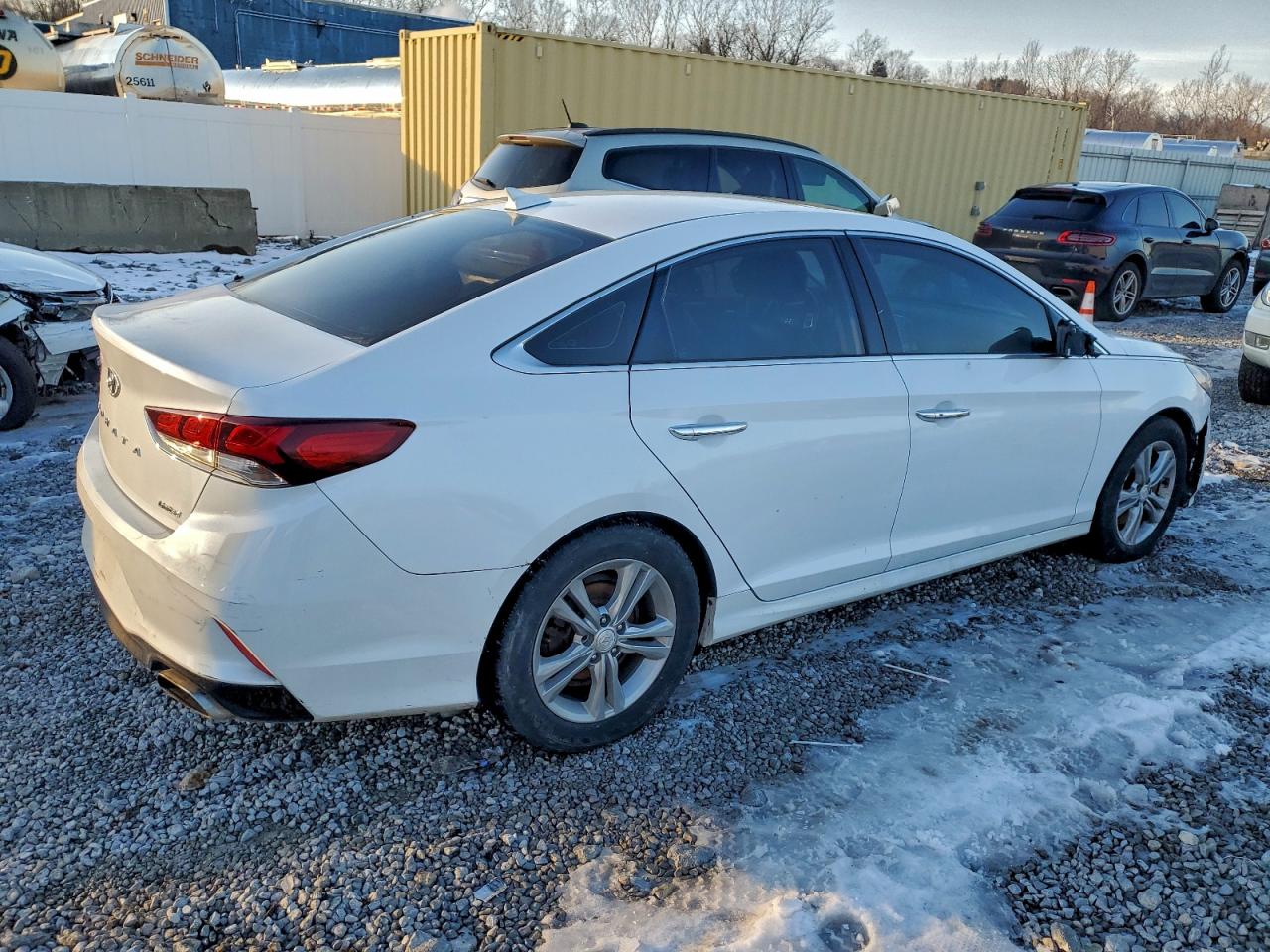 2018 HYUNDAI SONATA SPORT photo 3