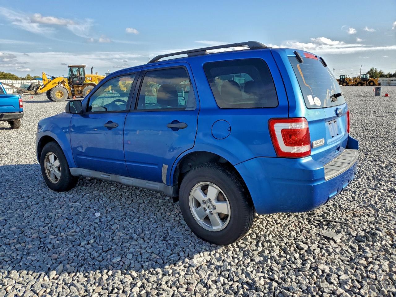 2012 FORD ESCAPE XLS photo 2
