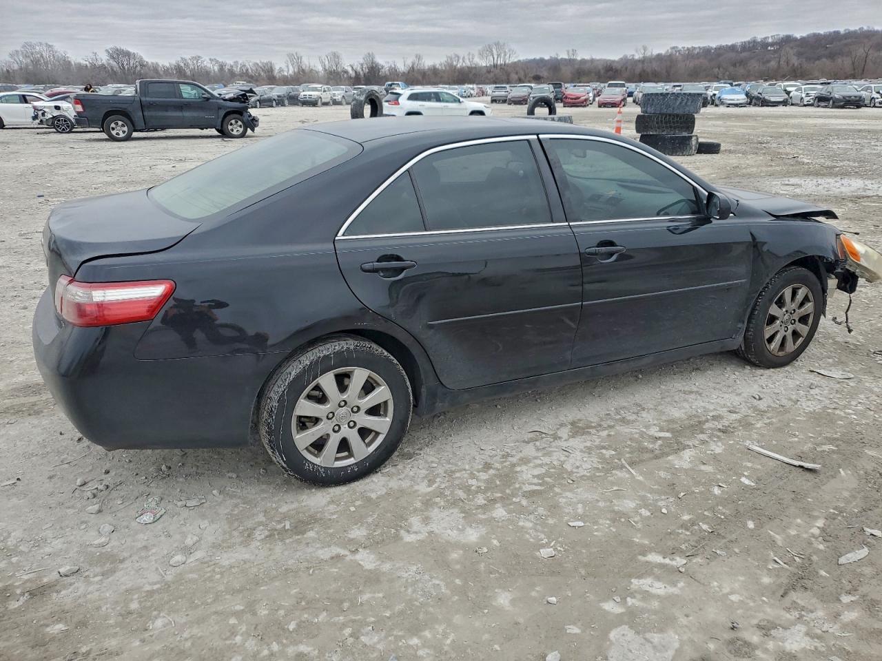 2007 TOYOTA CAMRY LE photo 3