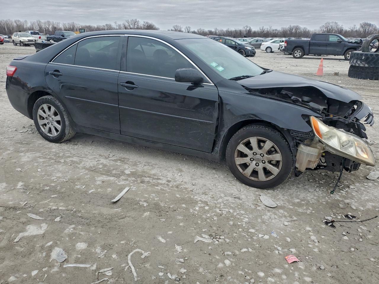 2007 TOYOTA CAMRY LE photo 4