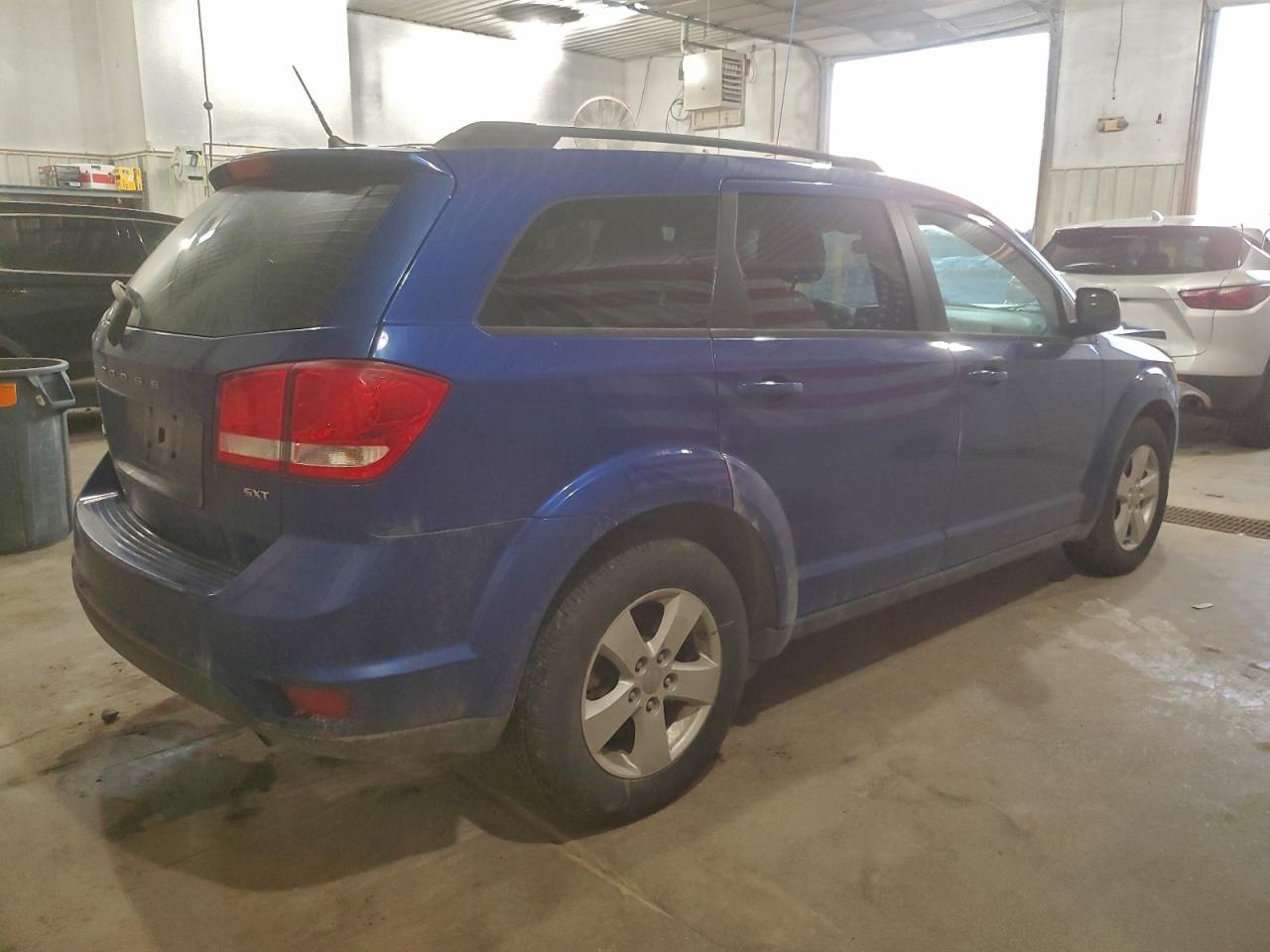2012 DODGE JOURNEY SXT photo 3