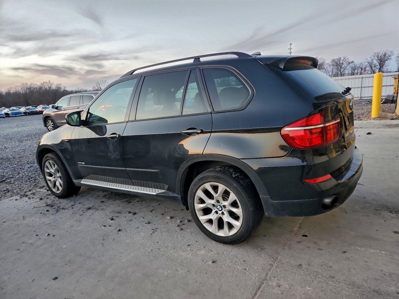 2011 BMW X5 XDRIVE35I photo 2