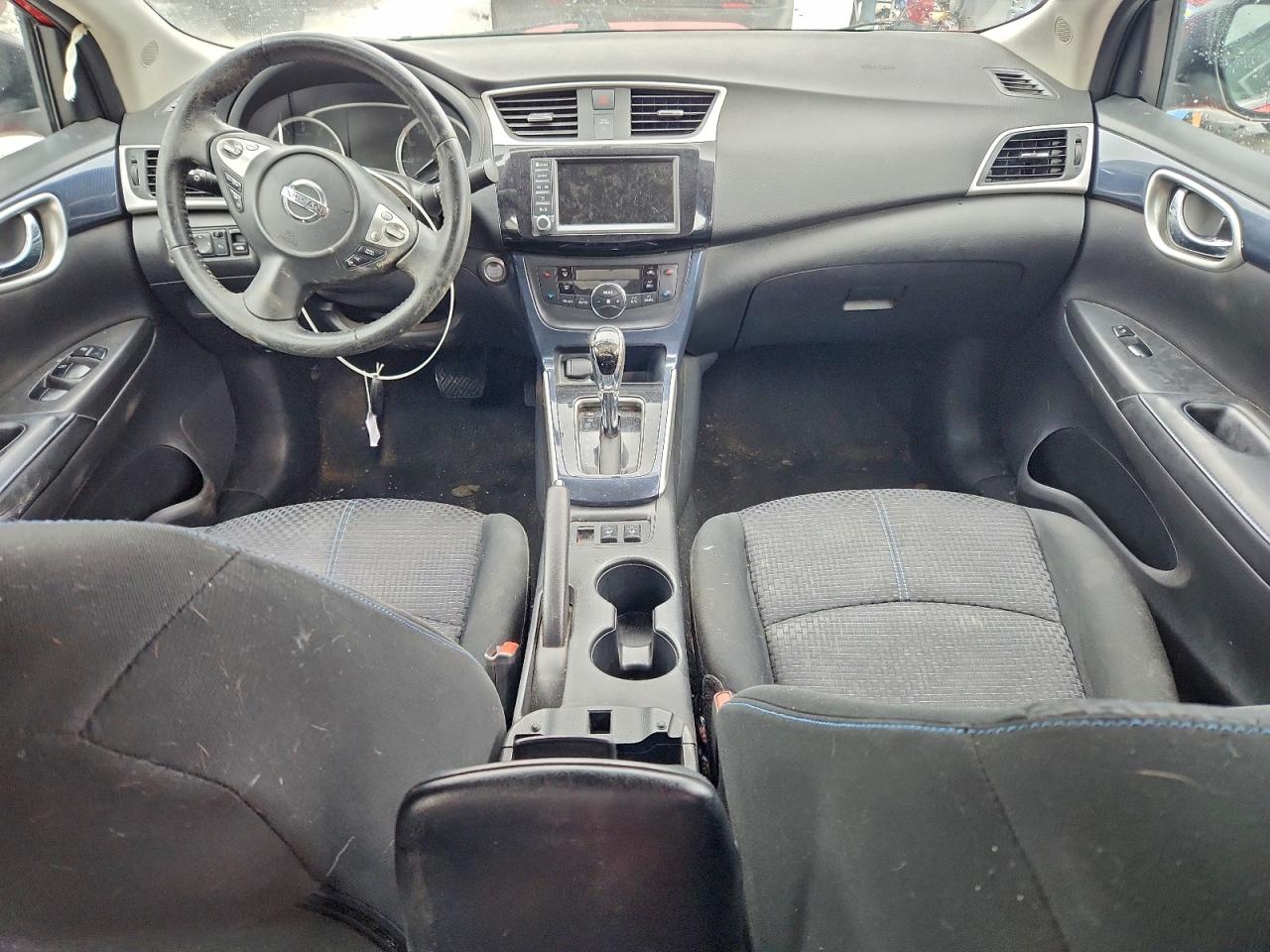 2019 NISSAN SENTRA SR photo 8