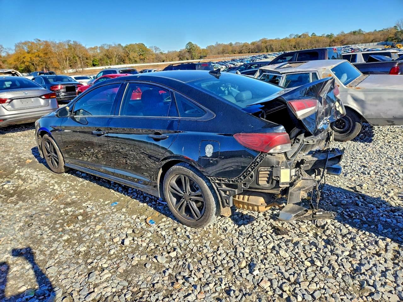 2018 HYUNDAI SONATA SPORT photo 2