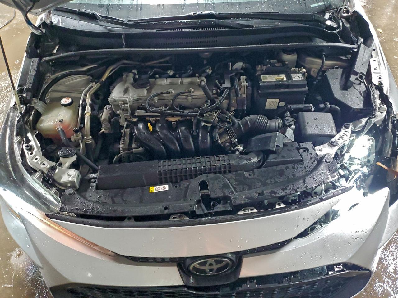 2021 TOYOTA COROLLA LE photo 21