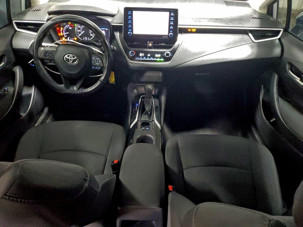 2021 TOYOTA COROLLA LE photo 15