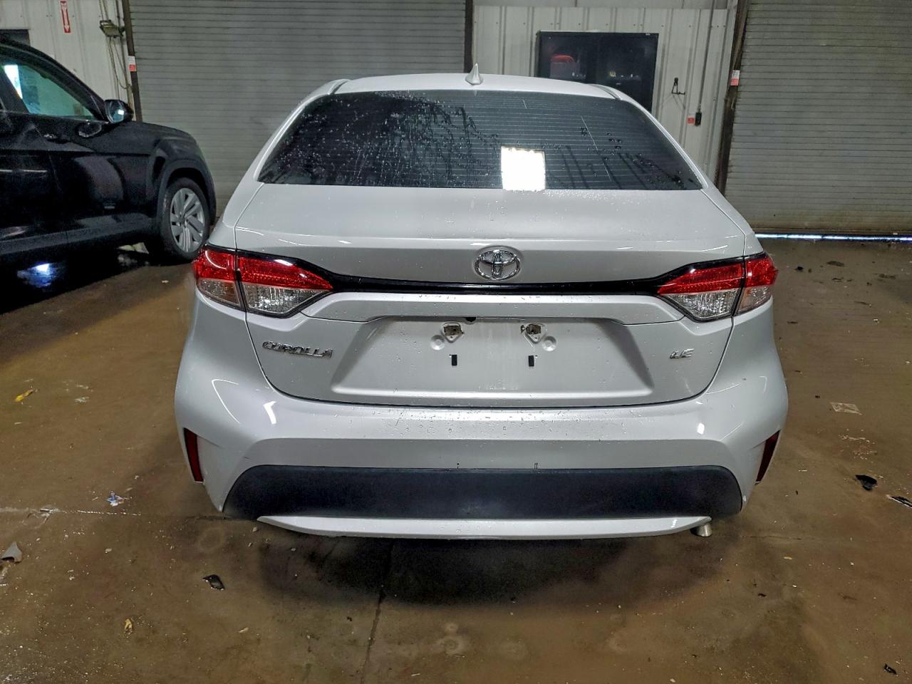 2021 TOYOTA COROLLA LE photo 11