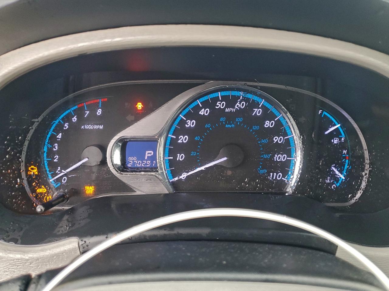 2013 TOYOTA SIENNA XLE photo 17
