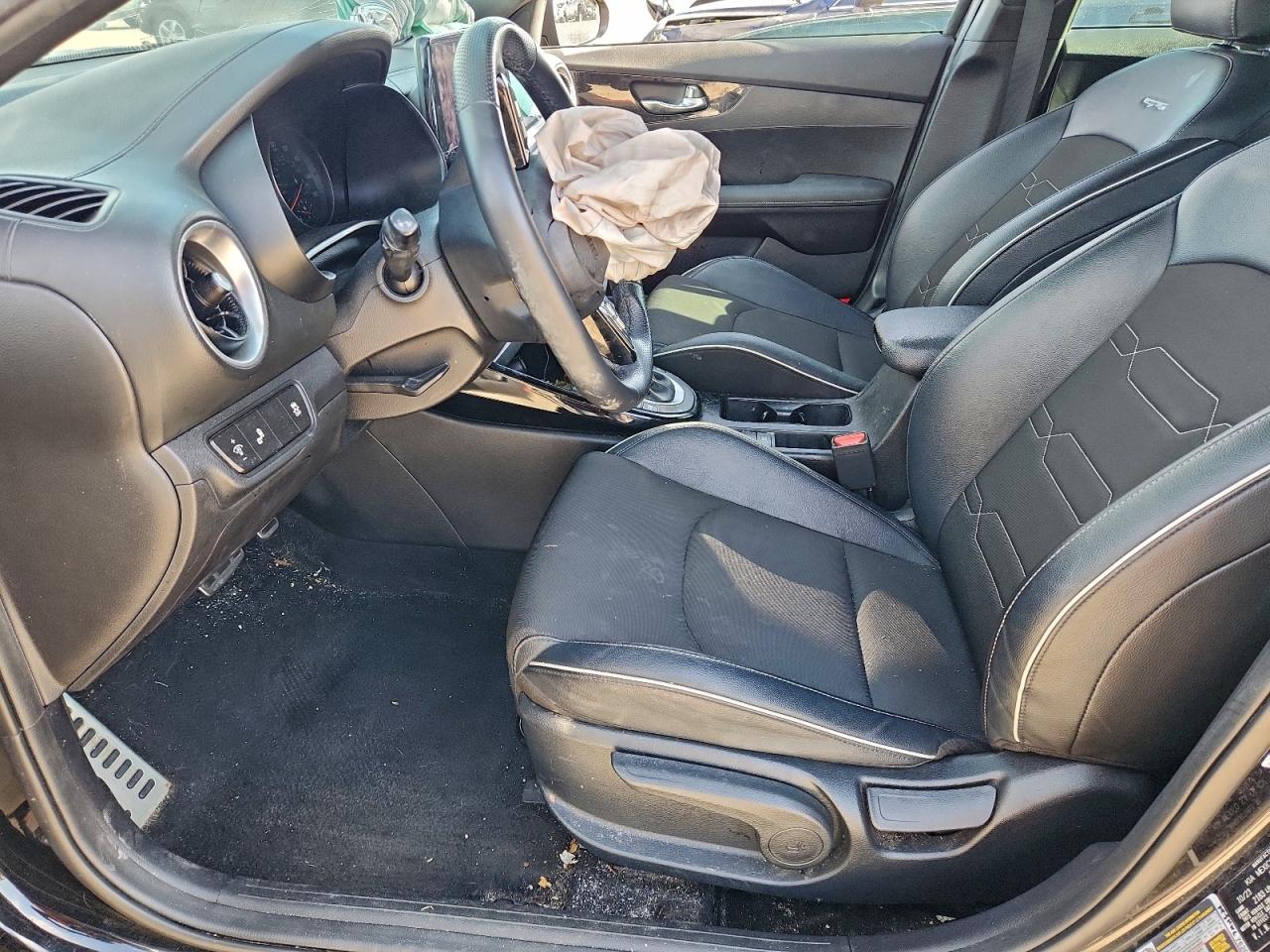 2024 KIA FORTE GT LINE photo 13