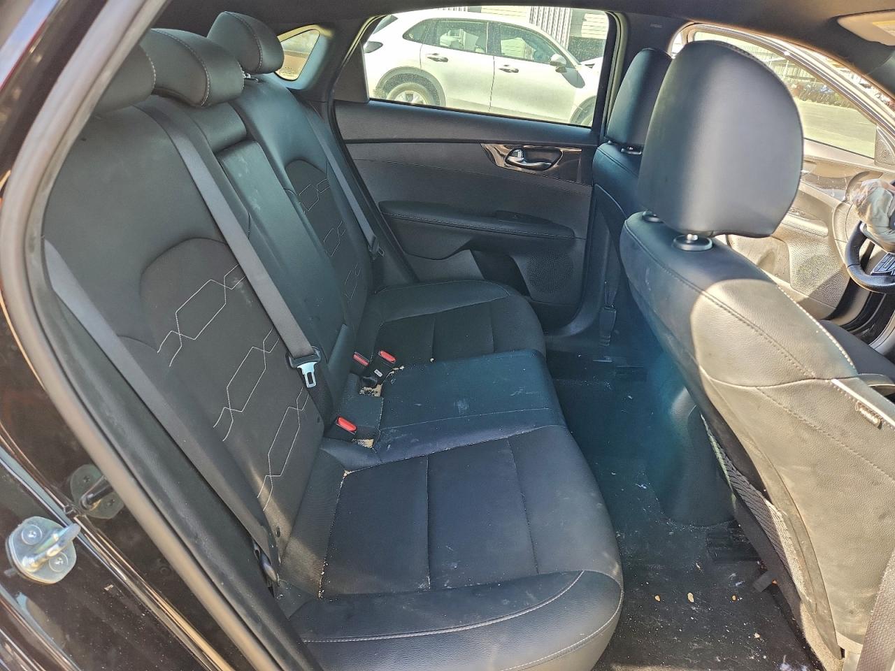 2024 KIA FORTE GT LINE photo 19