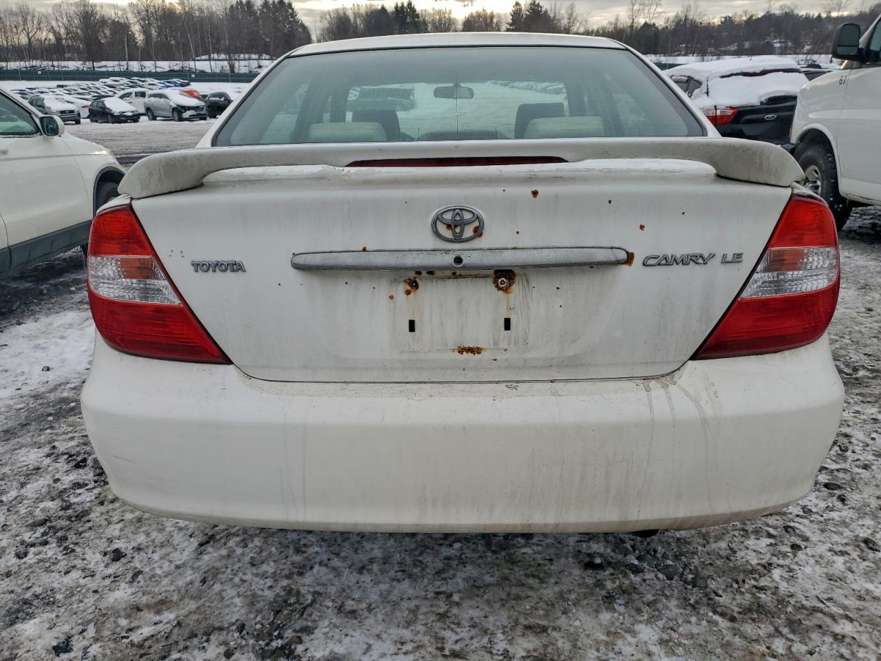 2004 TOYOTA CAMRY LE photo 6