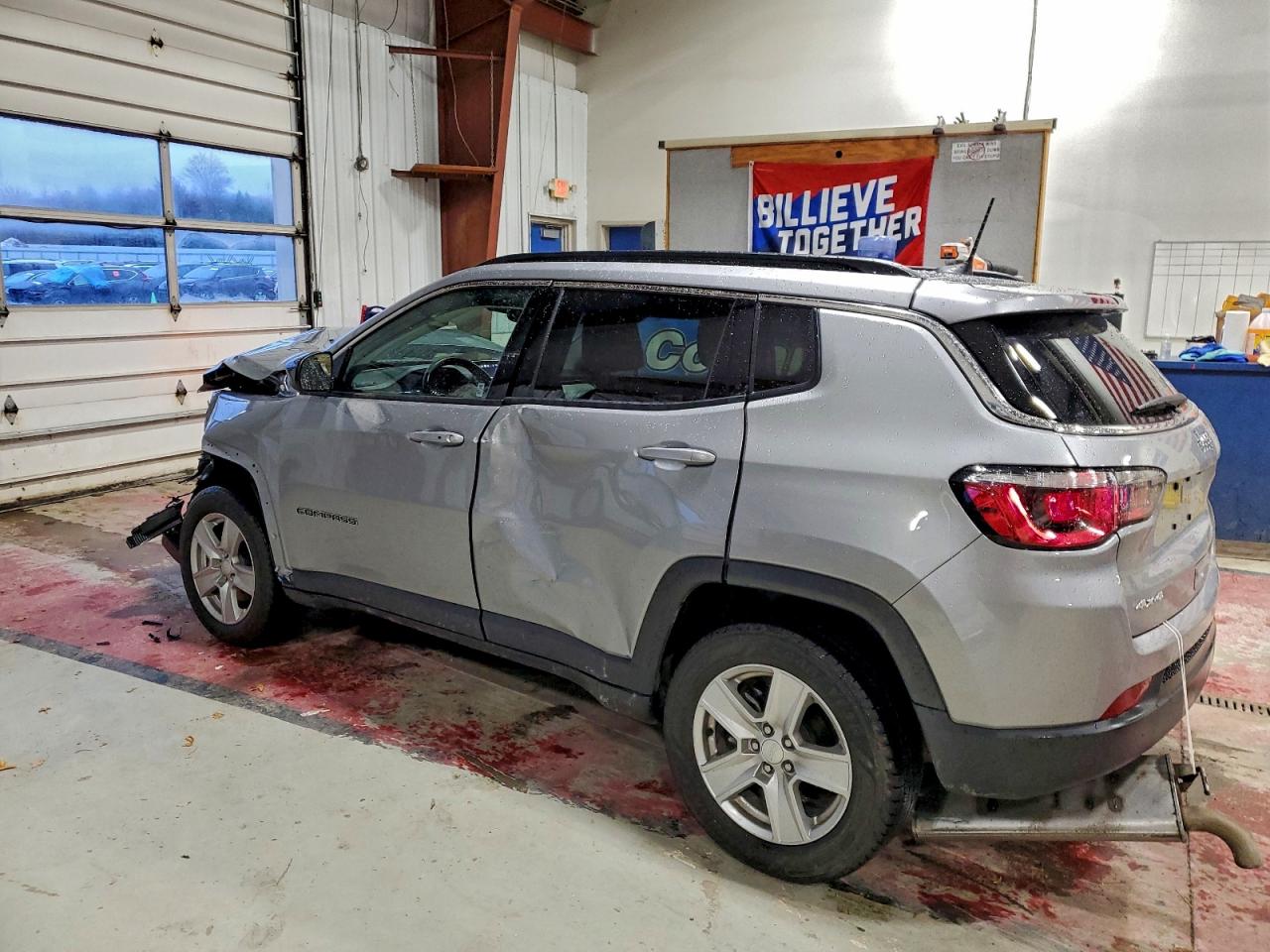 2022 JEEP COMPASS LATITUDE photo 2