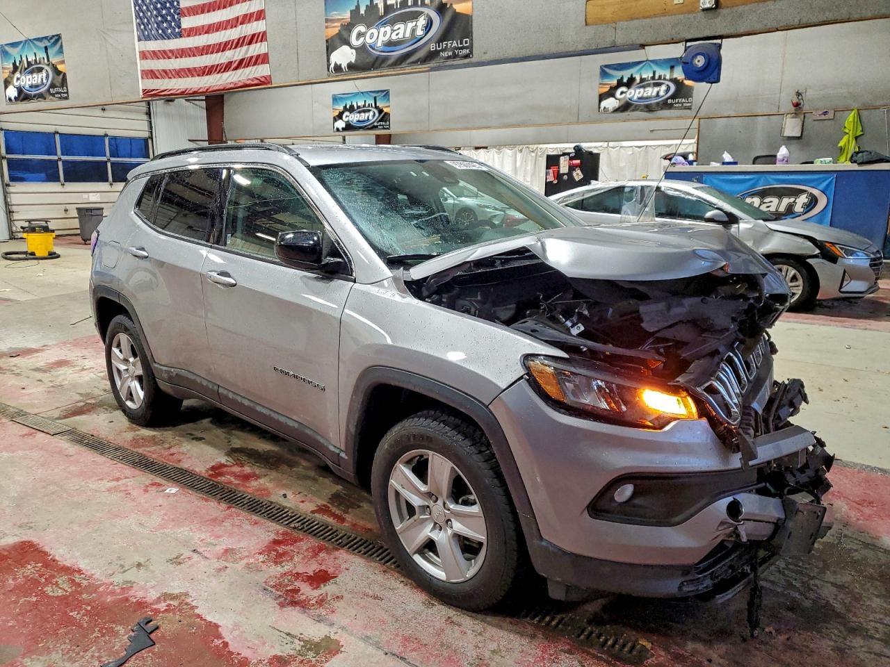 2022 JEEP COMPASS LATITUDE photo 4