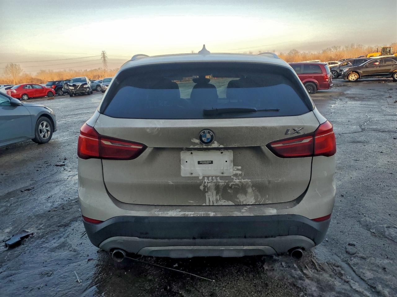 2016 BMW X1 XDRIVE28I photo 6