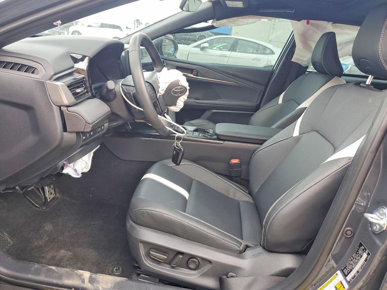 2025 TOYOTA CAMRY XSE photo 7