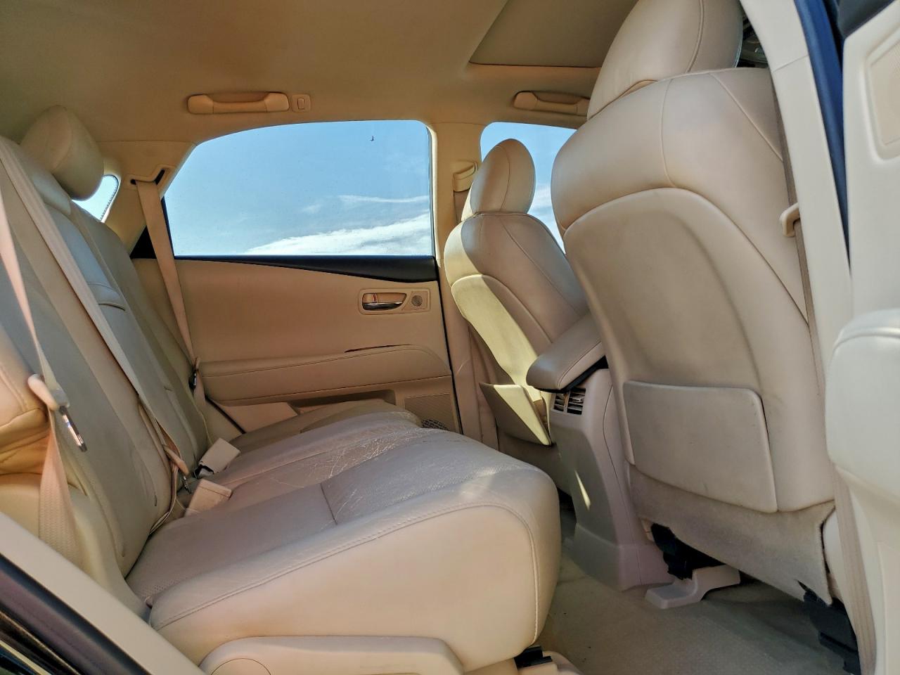 2011 LEXUS RX 450H photo 11