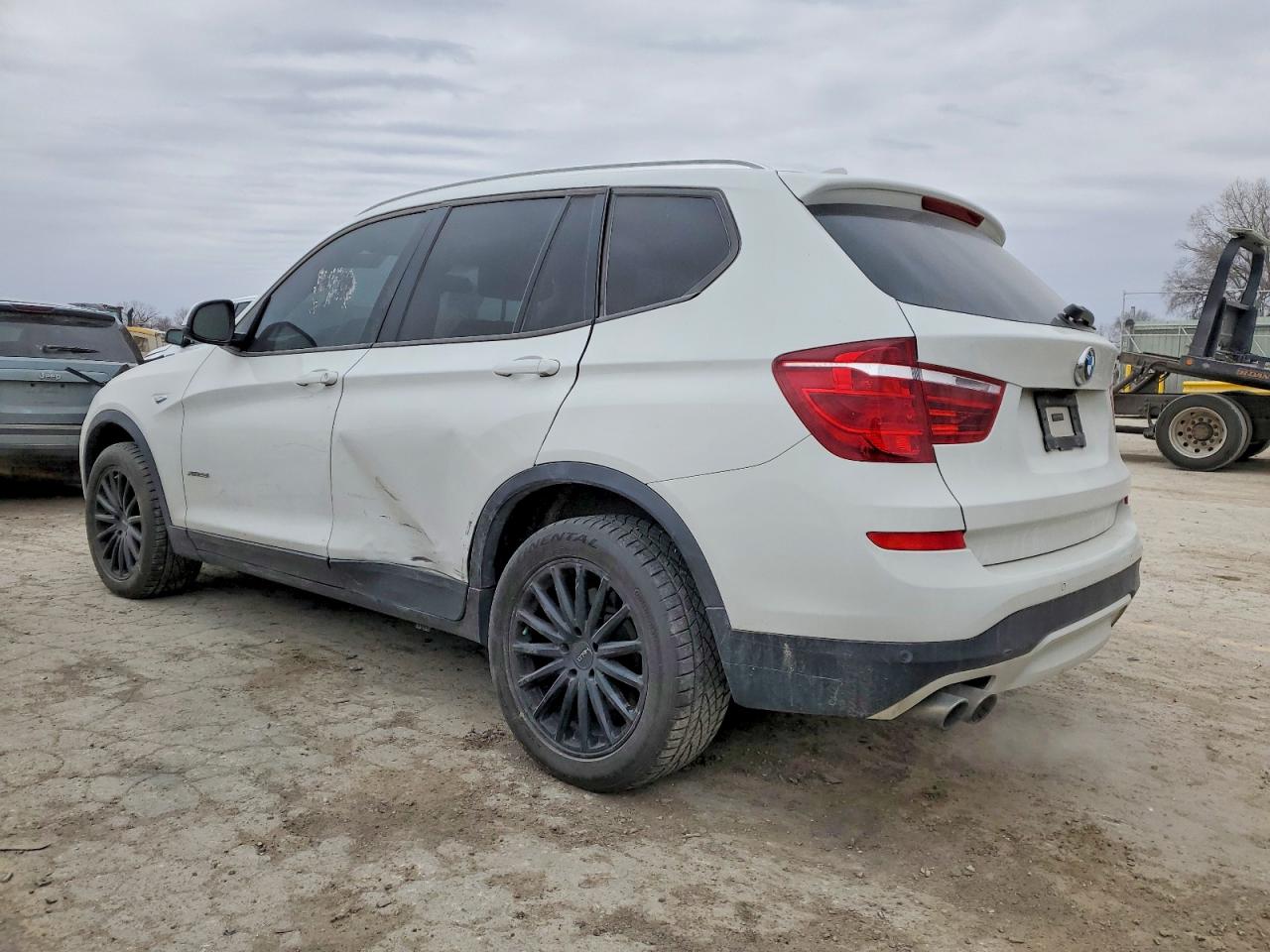 2015 BMW X3 XDRIVE28I photo 2