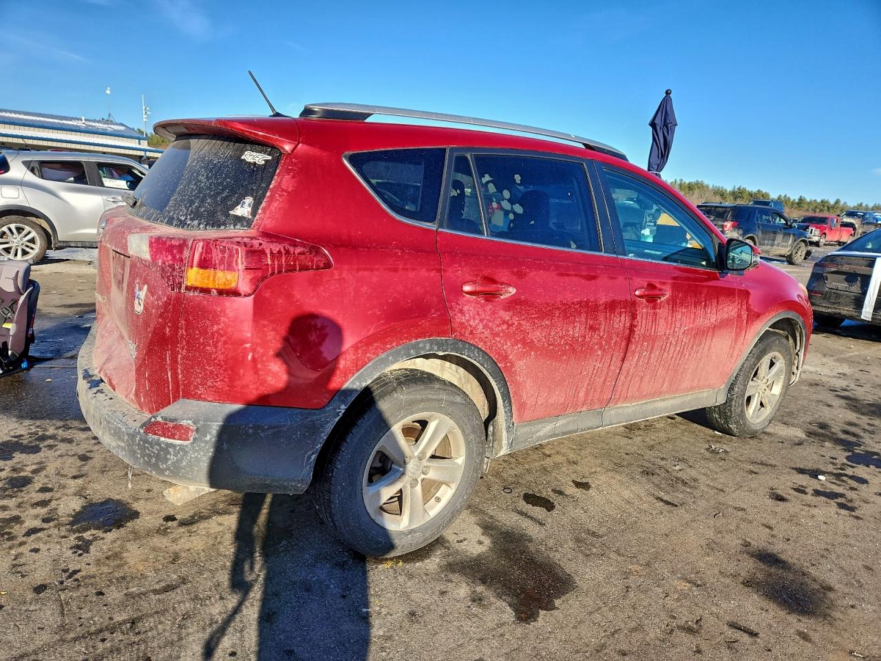 2015 TOYOTA RAV4 XLE photo 3