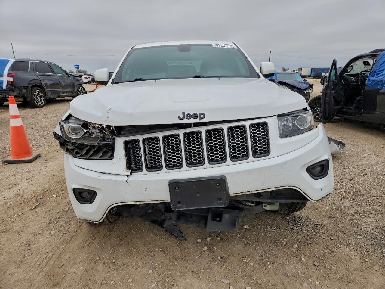 2015 JEEP GRAND CHEROKEE LAREDO photo 5