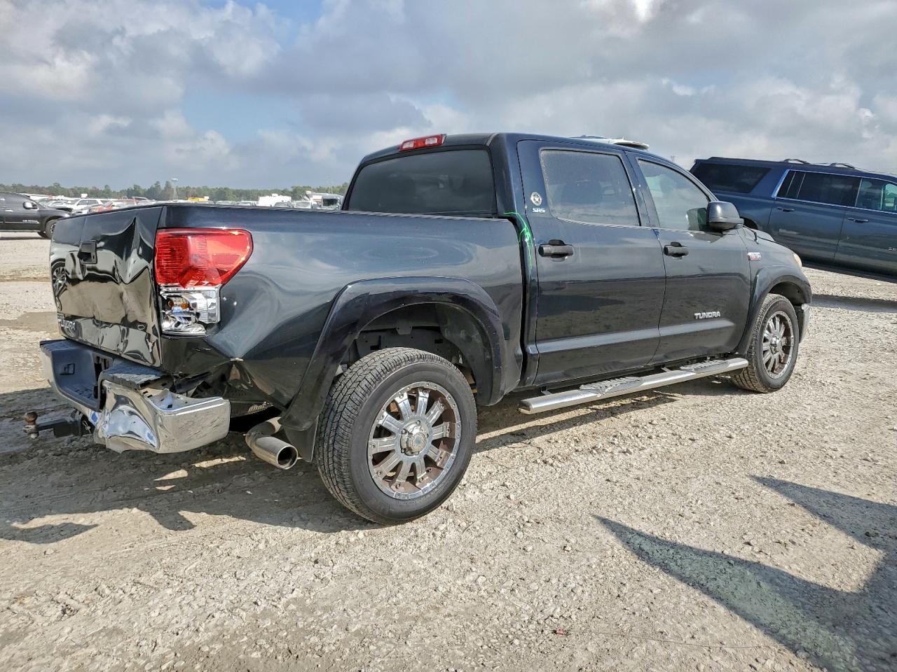 2012 TOYOTA TUNDRA CREWMAX SR5 photo 3