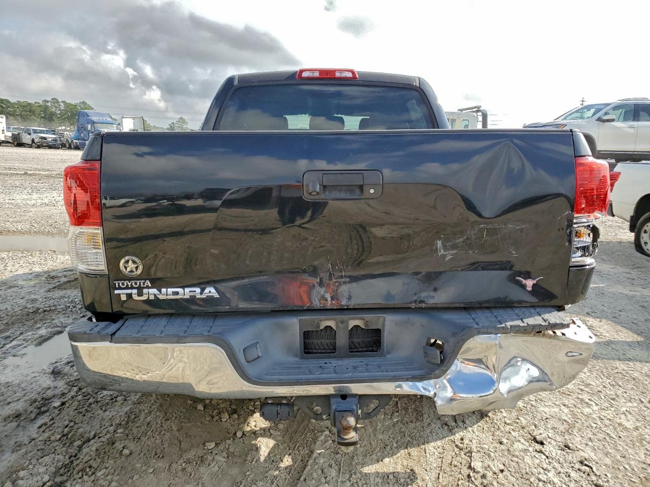 2012 TOYOTA TUNDRA CREWMAX SR5 photo 6