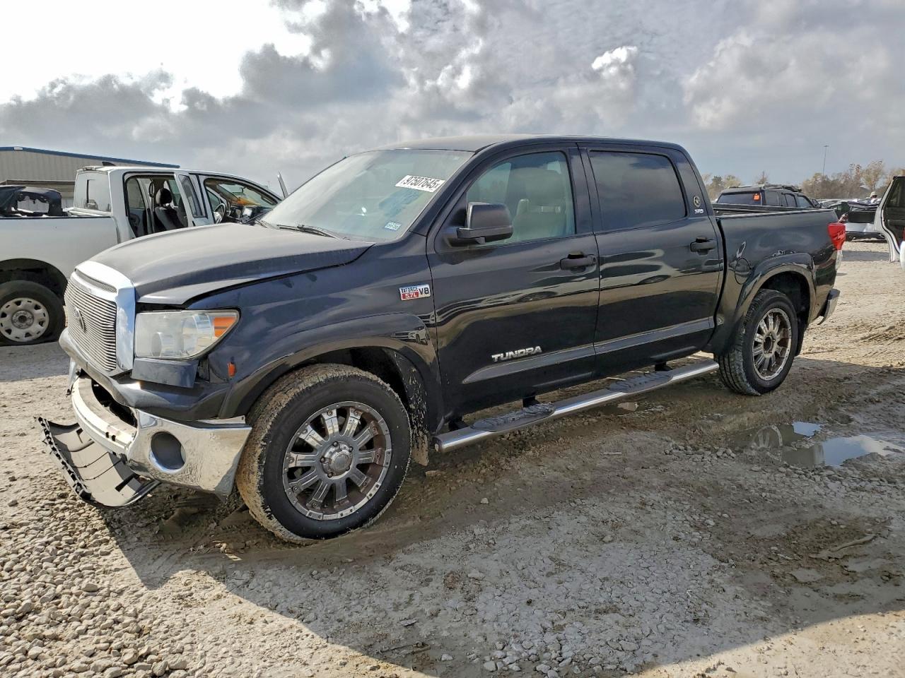 2012 TOYOTA TUNDRA