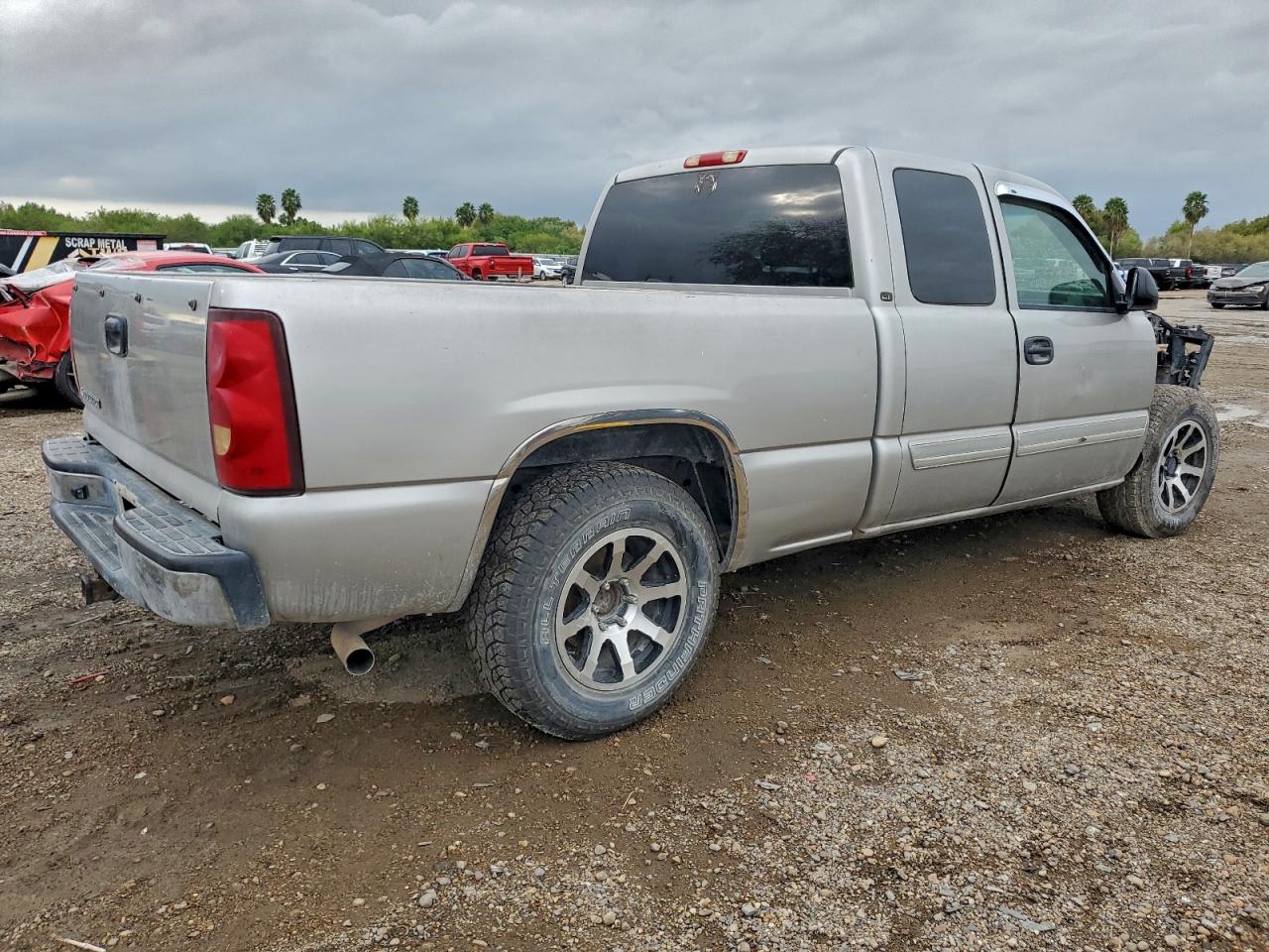 2006 CHEVROLET SILVERADO C1500 photo 5