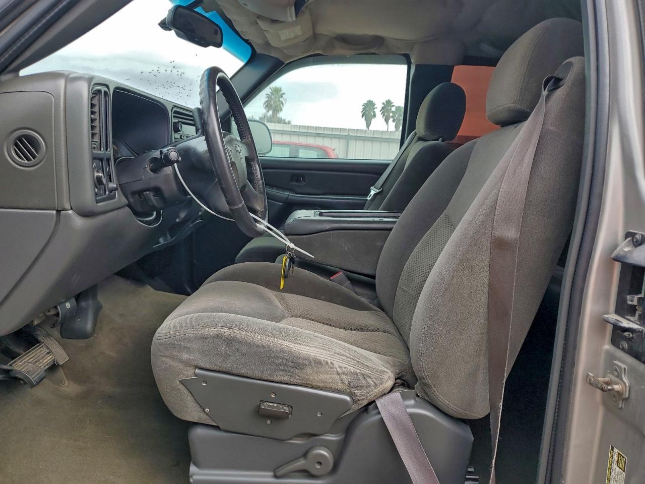2006 CHEVROLET SILVERADO C1500 photo 13