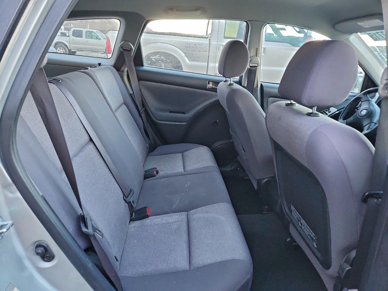 2003 TOYOTA COROLLA MATRIX XR photo 19