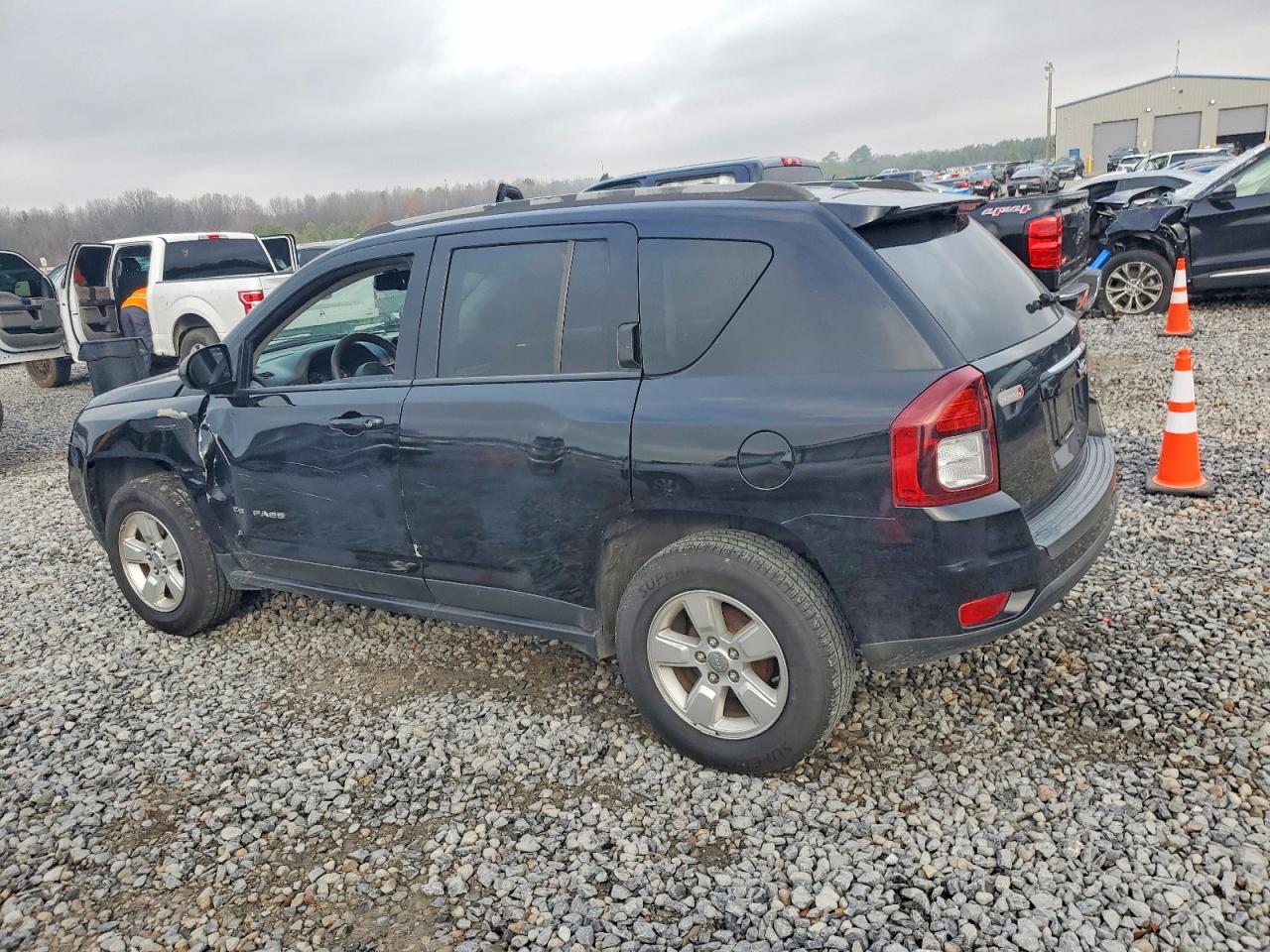 2016 JEEP COMPASS SPORT photo 3