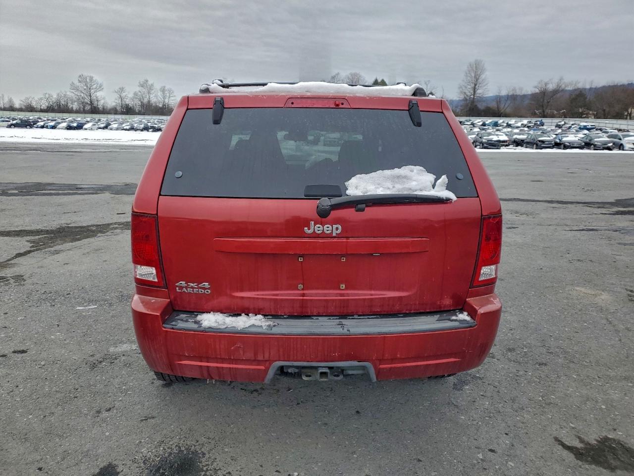 2010 JEEP GRAND CHEROKEE LAREDO photo 6