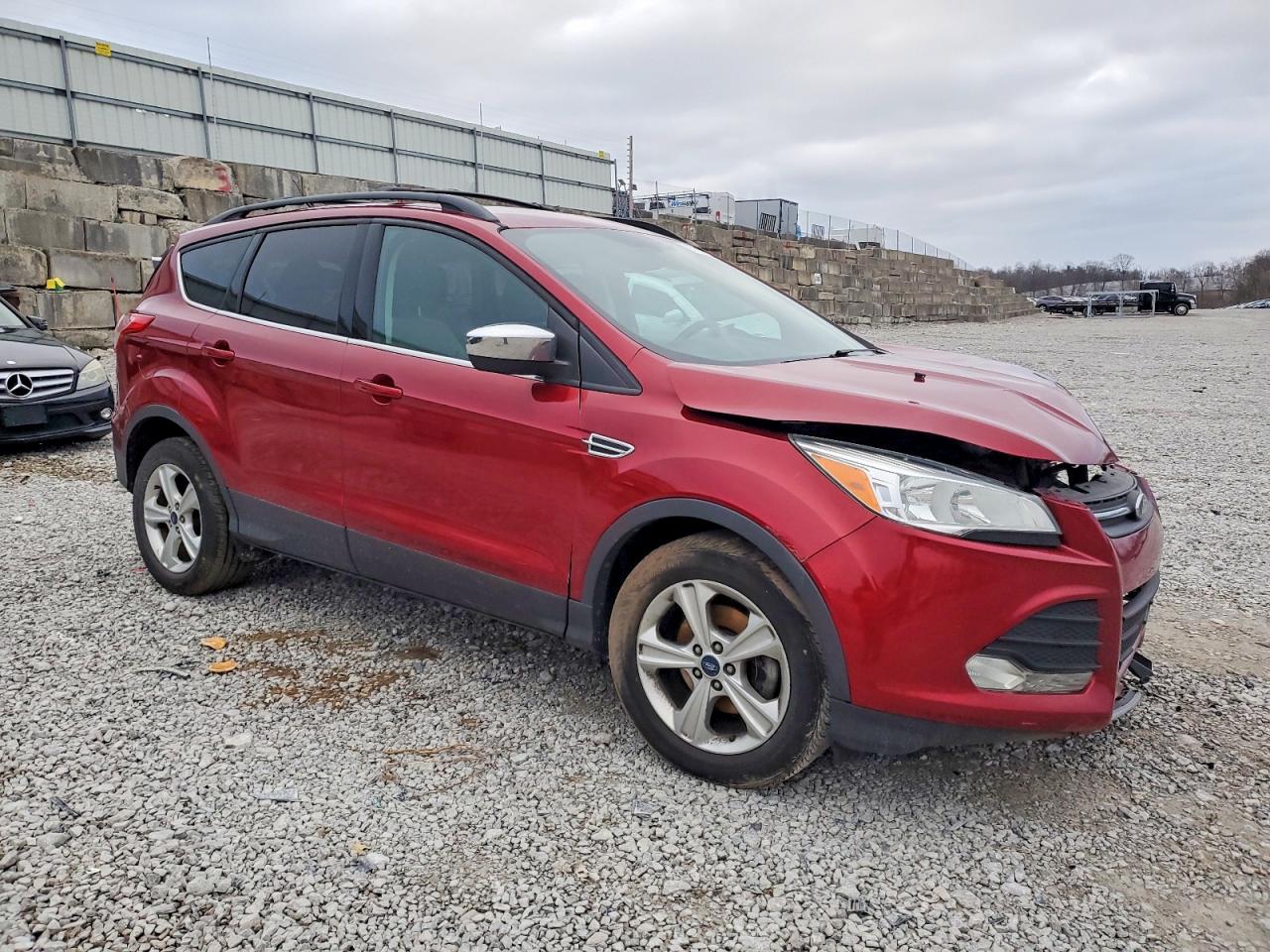 2014 FORD ESCAPE SE photo 4