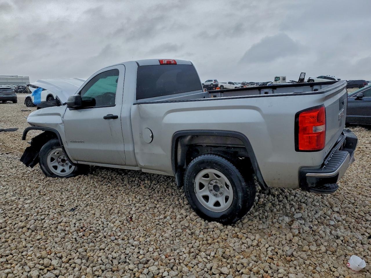 2014 GMC SIERRA C1500 photo 2