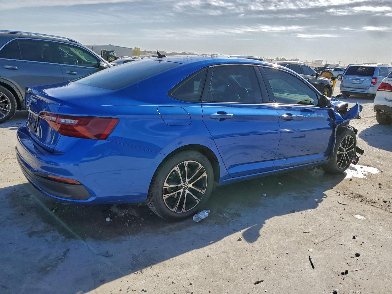 2024 VOLKSWAGEN JETTA SPORT photo 3