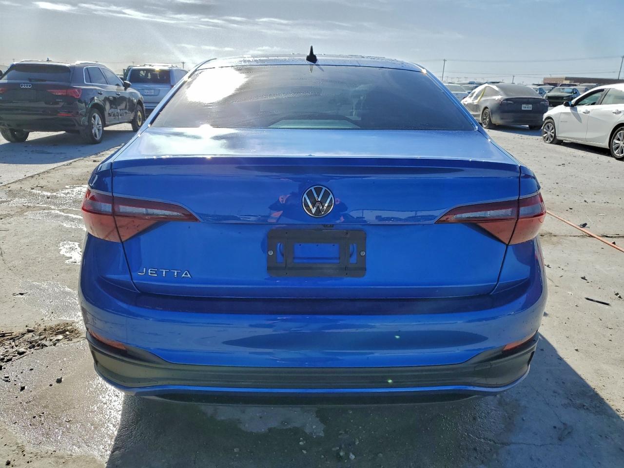 2024 VOLKSWAGEN JETTA SPORT photo 6