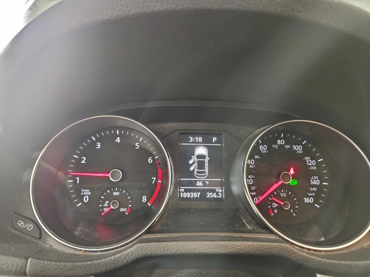 2017 VOLKSWAGEN PASSAT S photo 9
