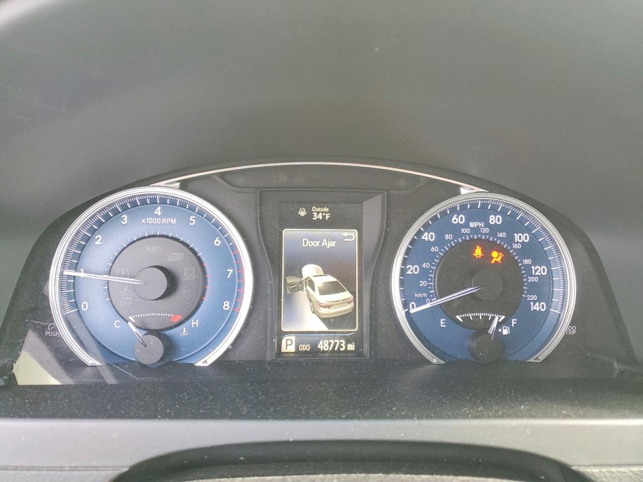 2015 TOYOTA CAMRY LE photo 9