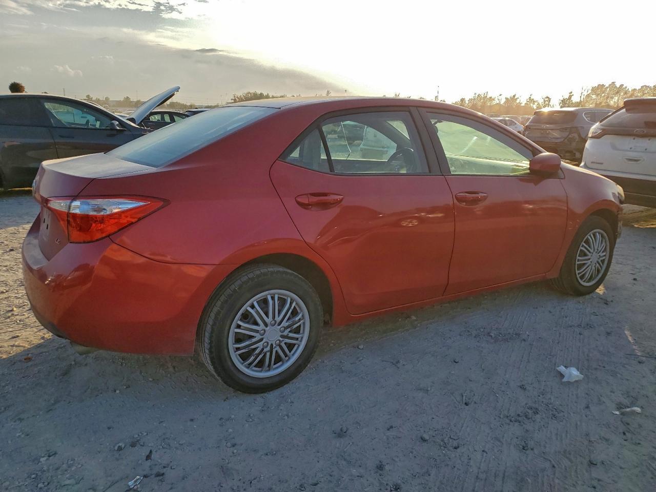 2014 TOYOTA COROLLA L photo 3