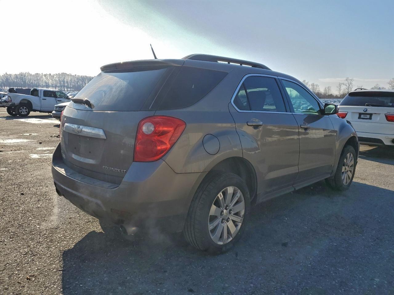 2010 CHEVROLET EQUINOX LT photo 3