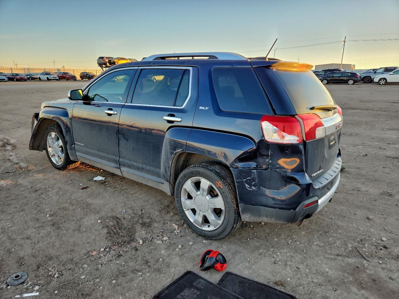 2015 GMC TERRAIN SLT photo 2