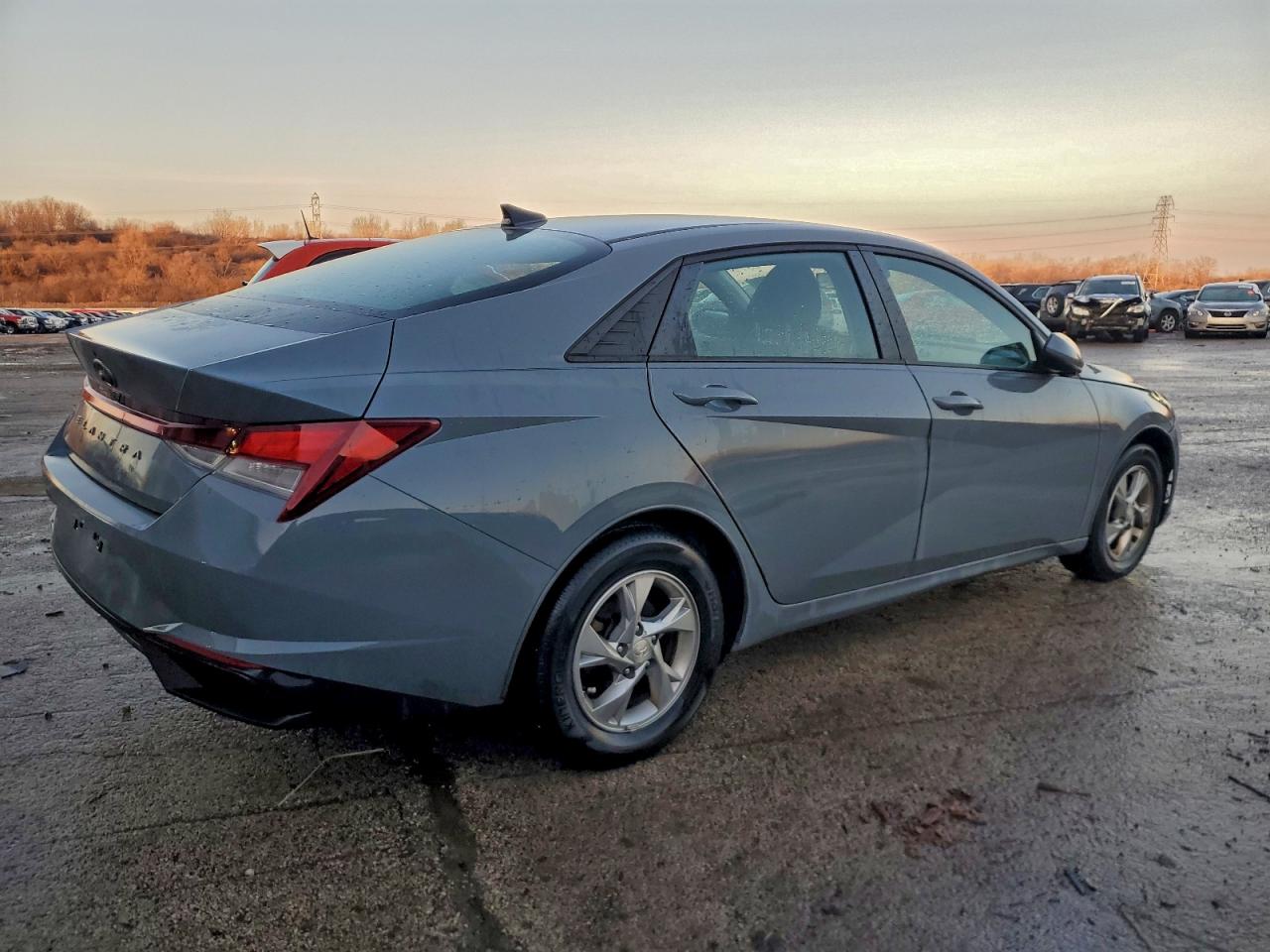 2021 HYUNDAI ELANTRA SE photo 3