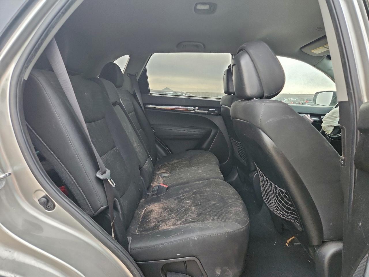2014 KIA SORENTO LX photo 10