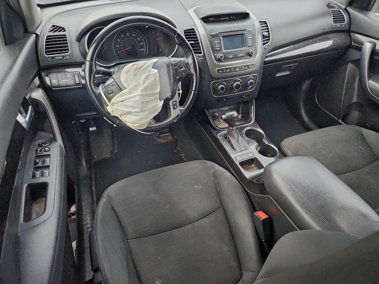 2014 KIA SORENTO LX photo 8