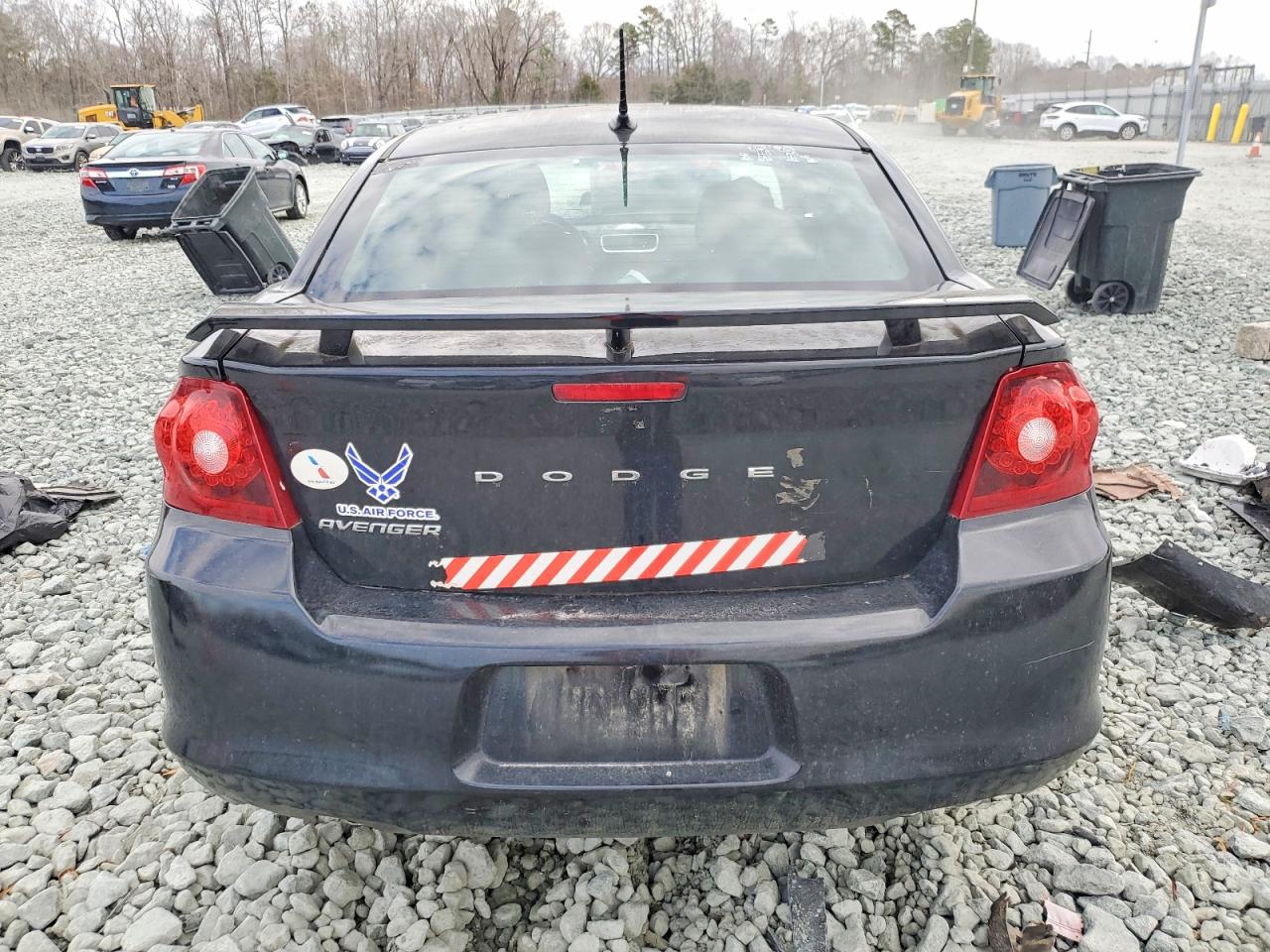 2012 DODGE AVENGER SE photo 16