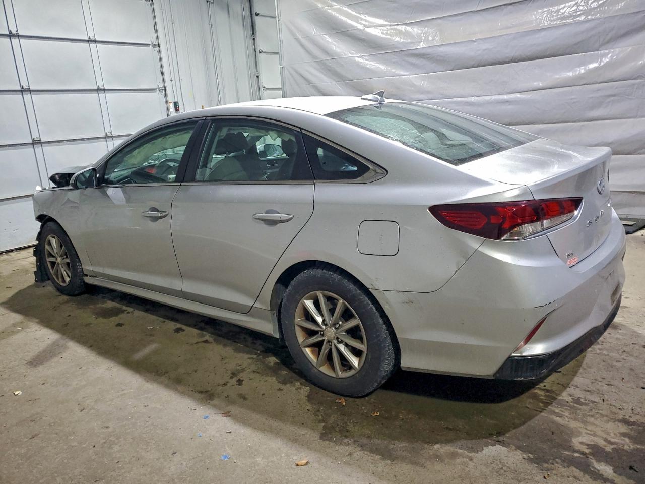 2018 HYUNDAI SONATA SE photo 2