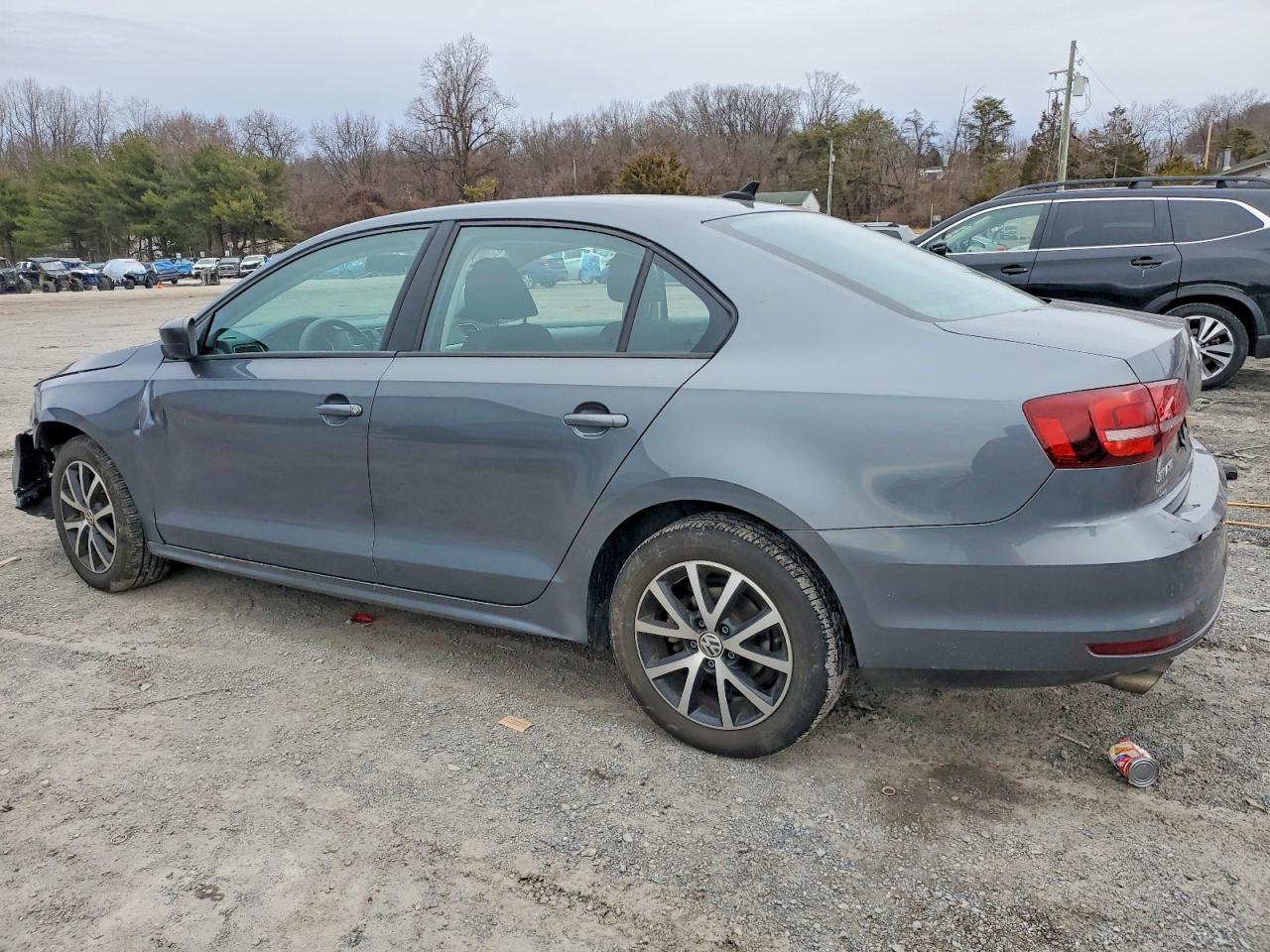 2016 VOLKSWAGEN JETTA SE photo 3